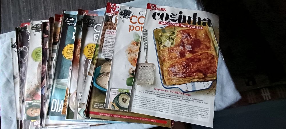 Dezenas de revistas de culinária