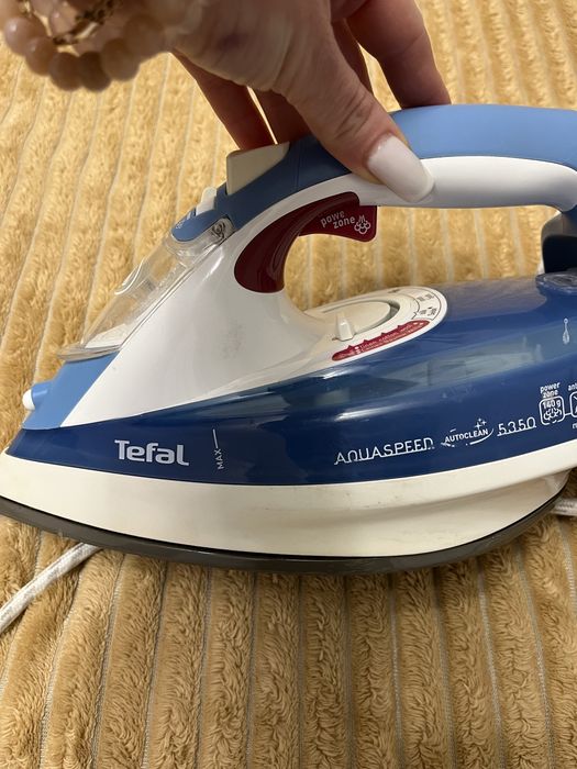 Утюг покрытие керамика модель Тефаль