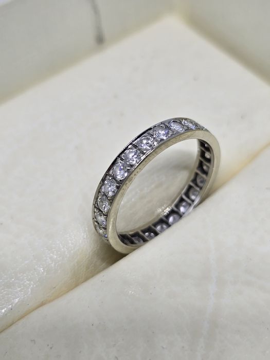 Золотое кольцо с бриллиантами 1,01 ct