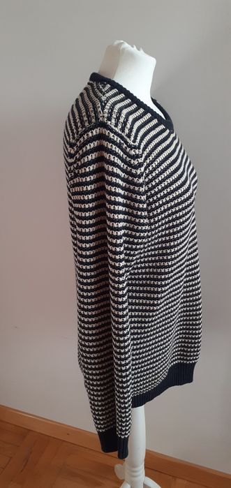Sweter  w paski kremowo granatowe