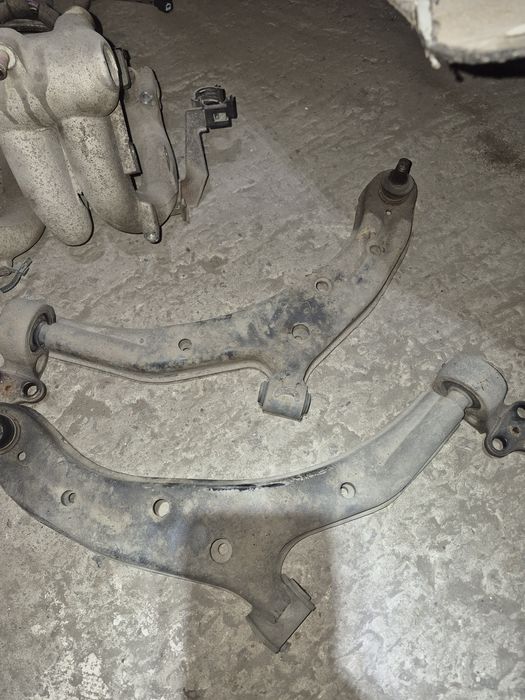 Пееедние рычаги Nissan almera classic b10 2006-2012