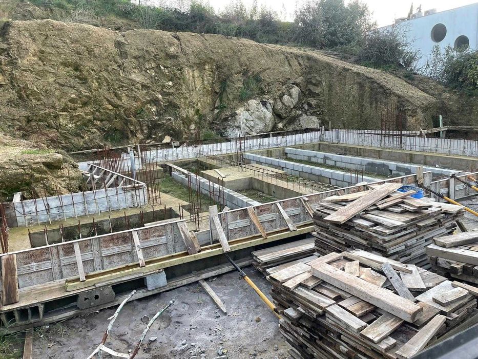 Terreno com projecto aprovado para construção de moradia de luxo
