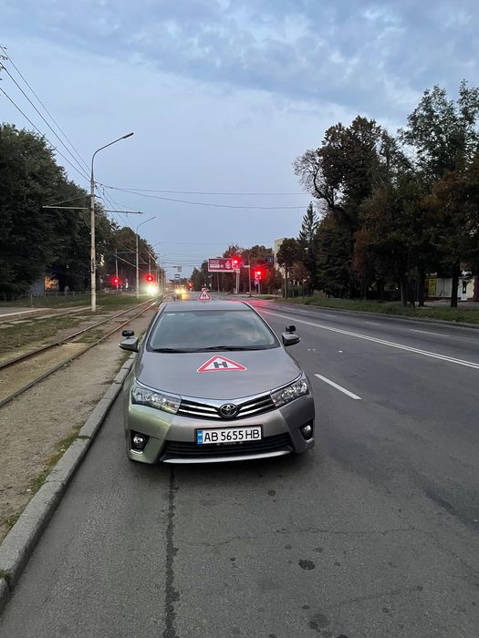 Інструктор з підготовки водіїв кат. В,  автоінструктор, МКПП/ Уроки з водіння
