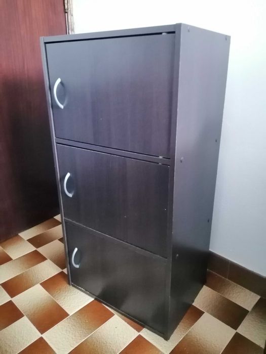 Móvel 3 portas..