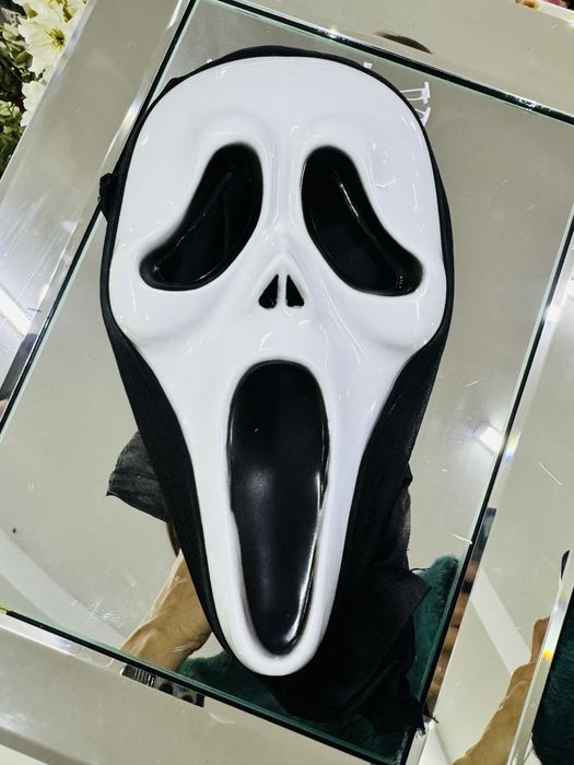 Maska Krzyk Halloween. Nowa