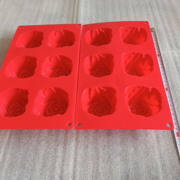 DWIE Silikonowe formy do pieczenia