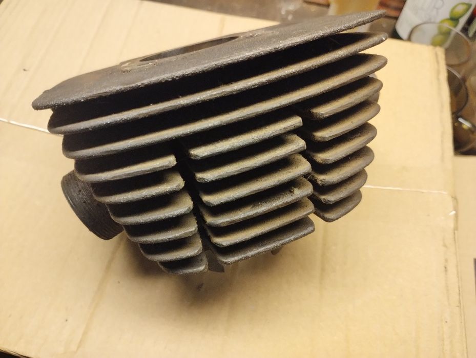 Cylinder WSK 125 żeliwny oryginał