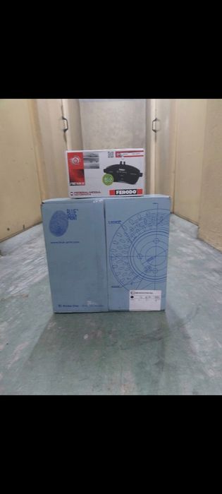 Hyundai i10 discos da frente mais calços frente  novo