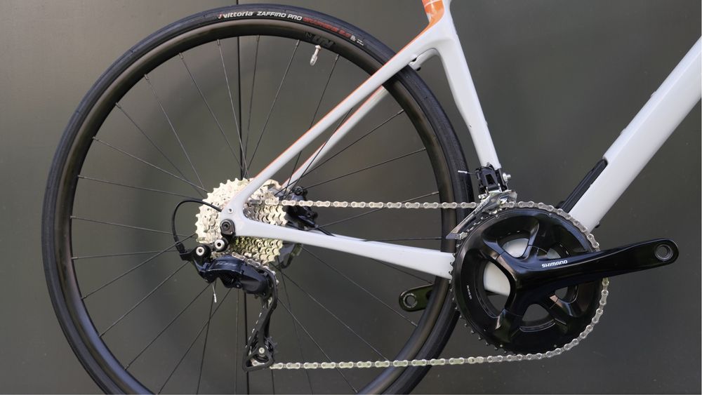 Шосейний велосипед Cannondale Synapse Carbon 3 105
