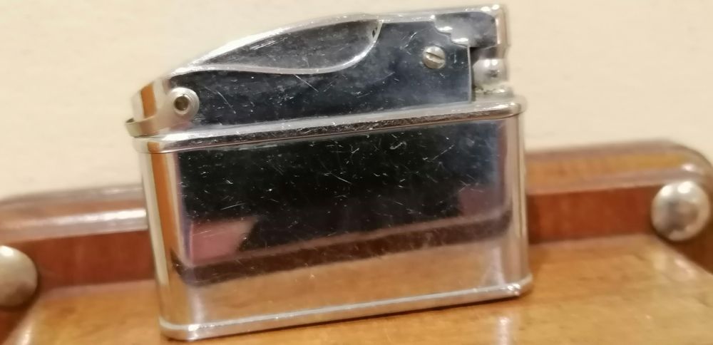 Isqueiro antigo gasolina crown