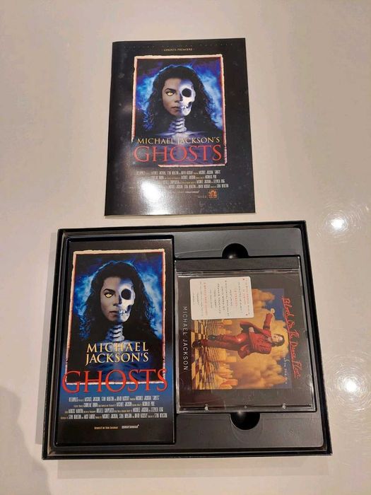 Michael　Jackson DVDコレクターズボックス Michael Jackson Ghosts Deluxe Collector's Box Set (UK) Майкл