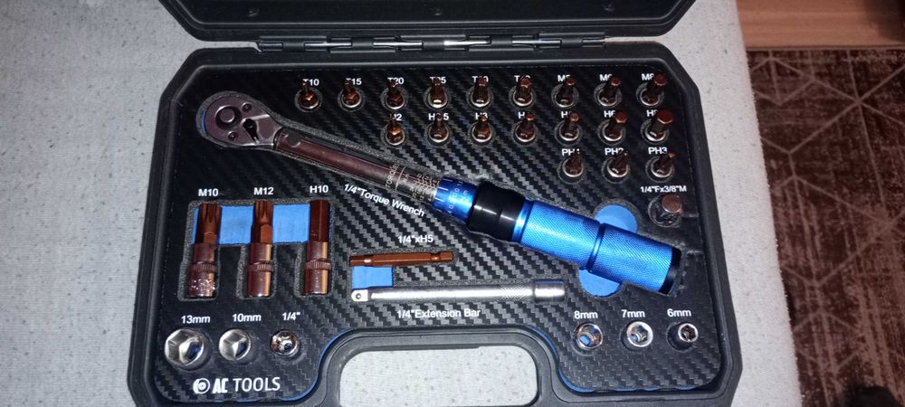 Klucz dynamometryczny w walizce komplet 32 szt