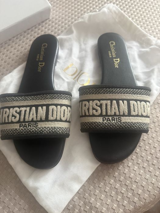 Klapki Dior 36 bardzo wygodne monogram