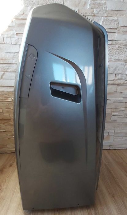 Sprzedam klimatyzator firmy DeLonghi PAC W130A