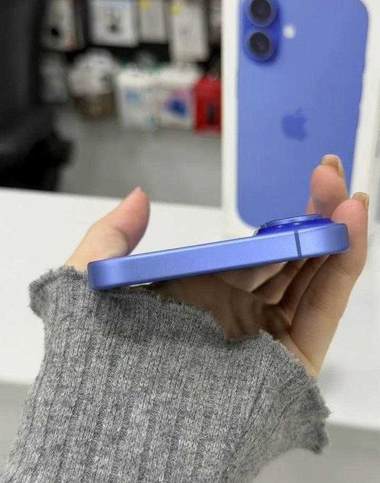iPhone 16 256  ГБ, SIM + eSIM