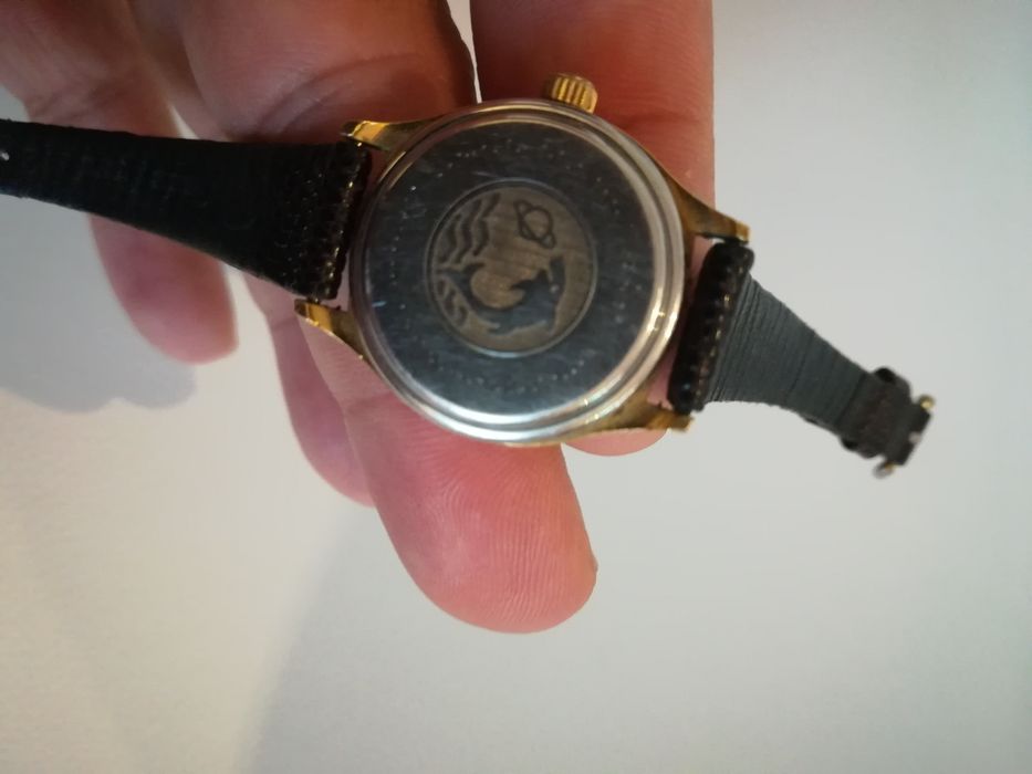 Zegarek Enicar Quartz pozlacany