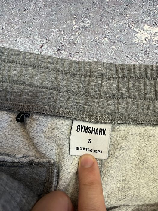 Серые спортивные штаны мужские Gymshark (Оригинал)