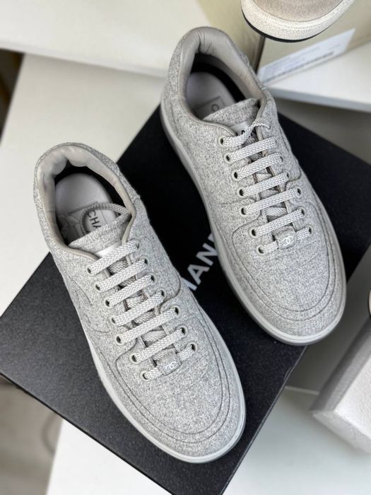 Кросівки Chanel люксові  Текстиль+шкіра Повне пакування  38,39,40р Маломірки на розмір   5900 грн