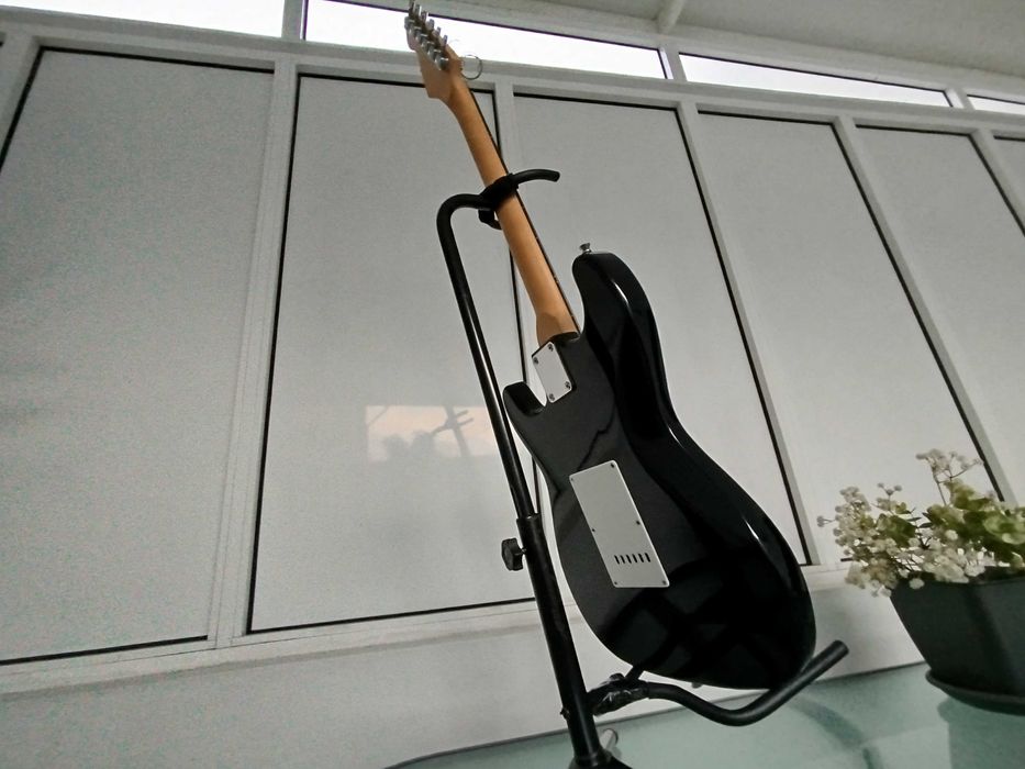 Guitarra com Amplificador da marca ZIPY GA 10