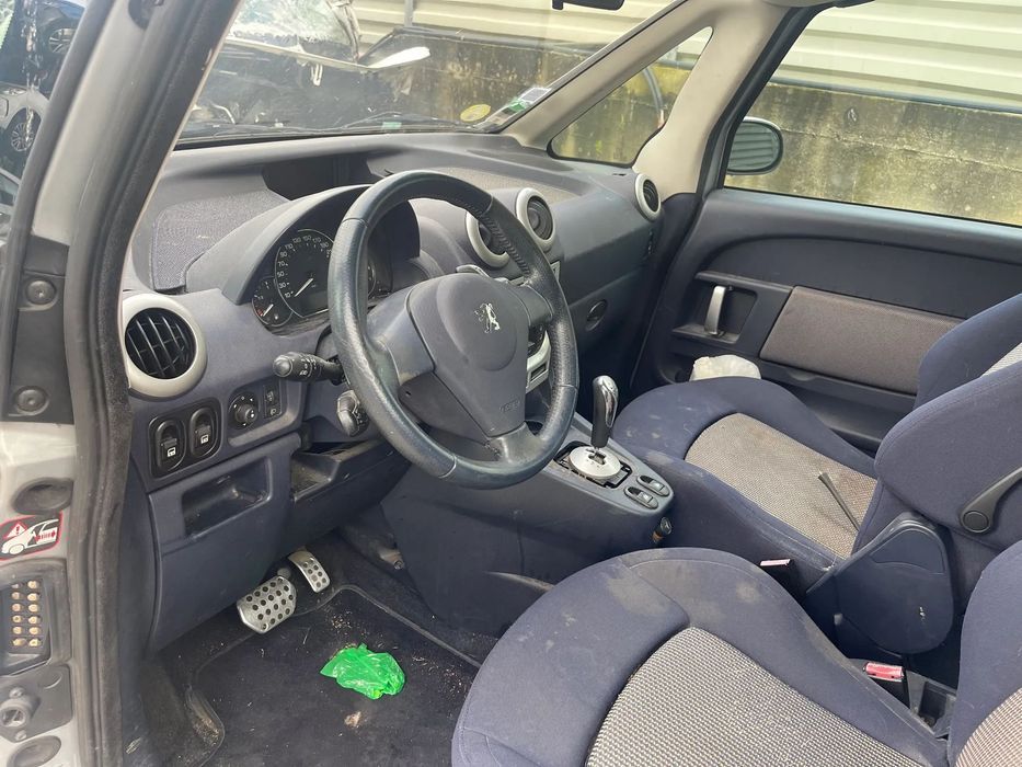 PEUGEOT 1007 1.6 DE 2009 PARA PEÇAS