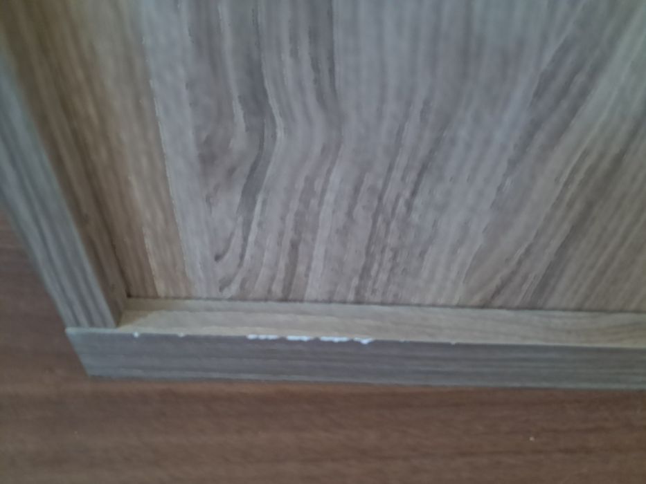Estante besta ikea com porta