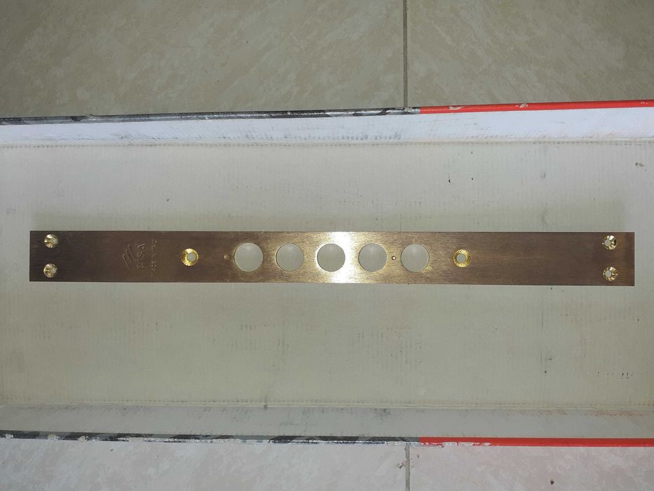 Chapa / Testa fechadura Cisa