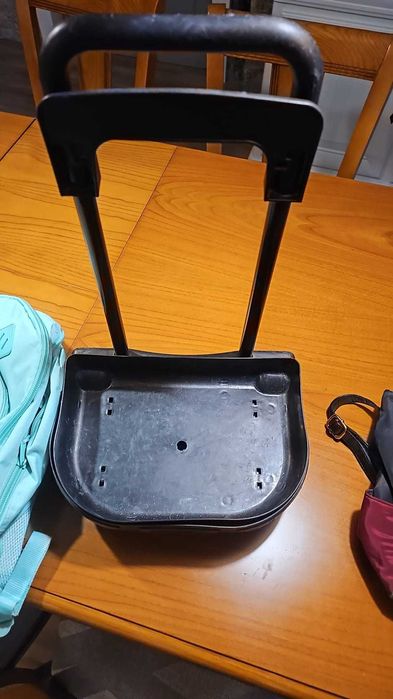 Mochila escolar nova