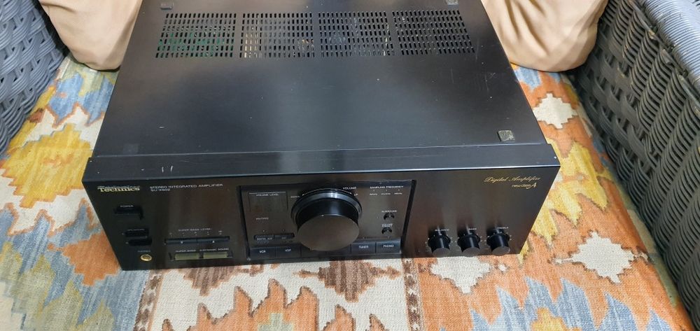 Wzmacniacz Technics
