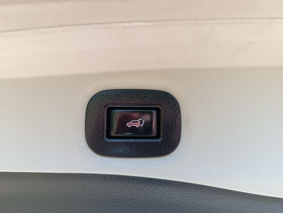 Nissan Rogue SV передній привід