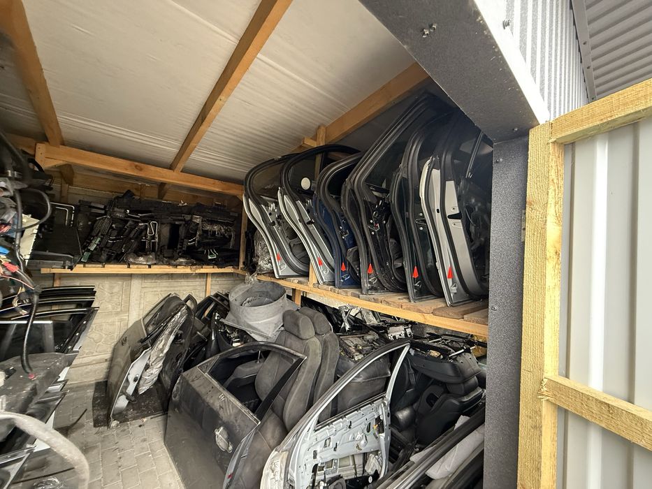 Двері Дверка BMW E39 E46 E53 E60 E61 E65 E70 E83 E87 E90 E91 F10 F11