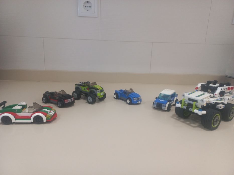 3 Carros do Lego por 15€