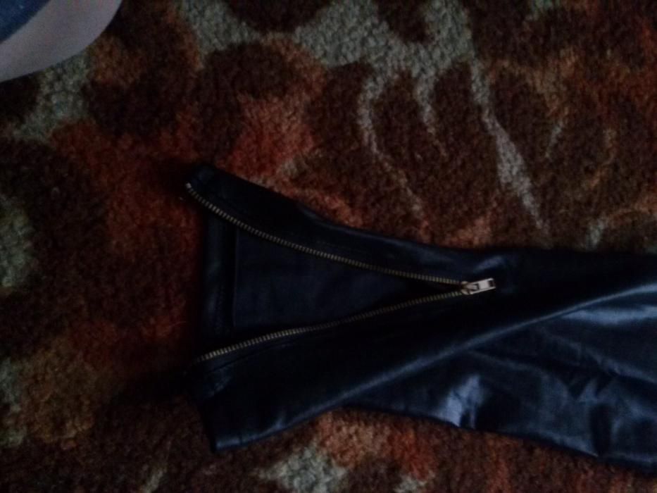 Legginsy skórzane z zipami na nogawkach