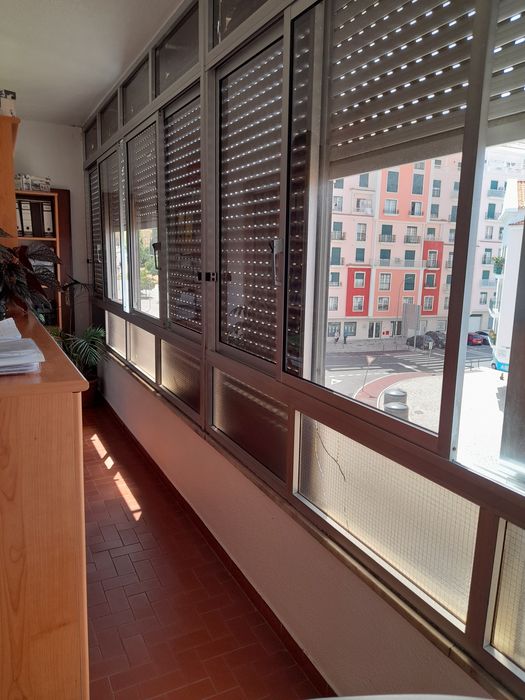 Apartamento t3 em Águas Livres (junto parque Neudel)