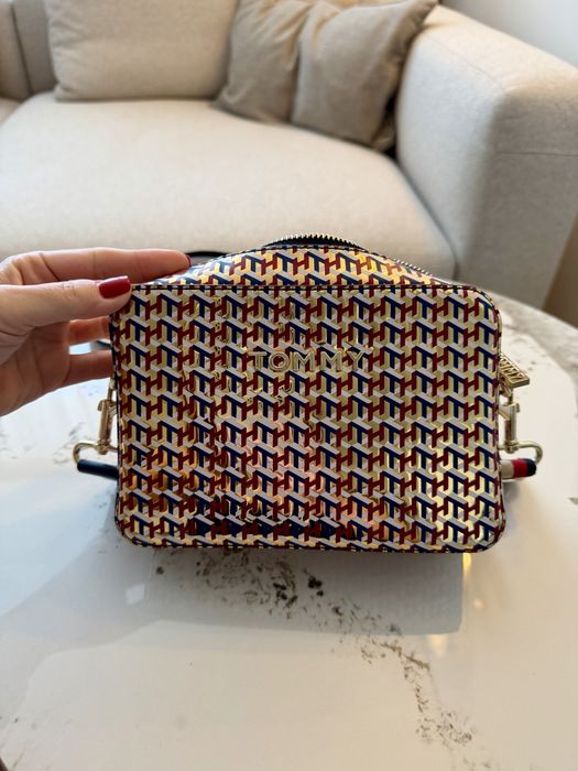 Сумочка Tommy Hilfiger