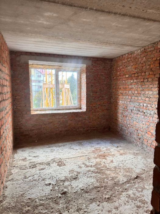 3-кімнатна сира квартира в новобудові