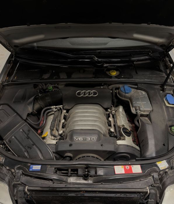 Audi A4 b6 3.0 v6 QUATTRO