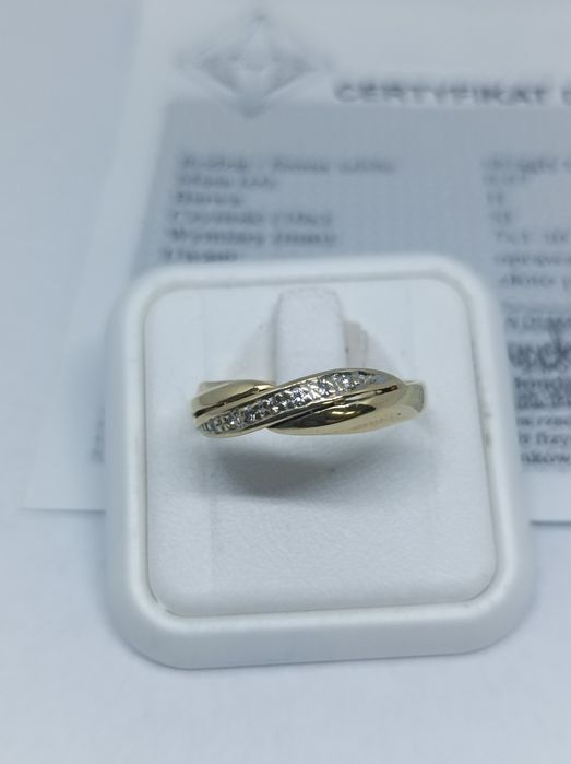 Złoty pierścionek z brylantami, złoto 585 Rozmiar  18