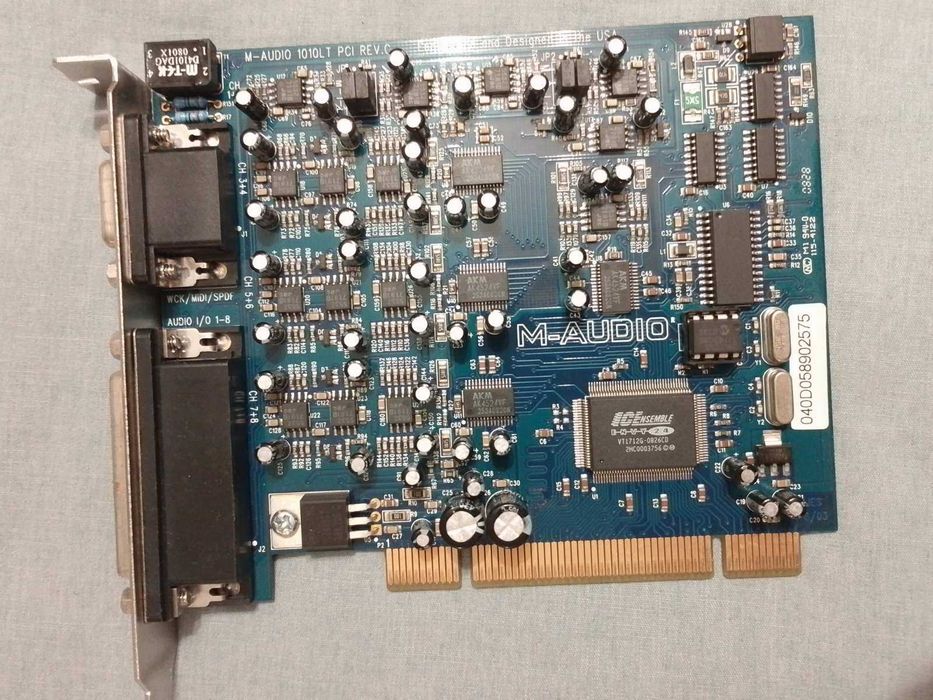 Аудио интерфейс (звуковая карта) M-AUDIO Delta 1010 LT