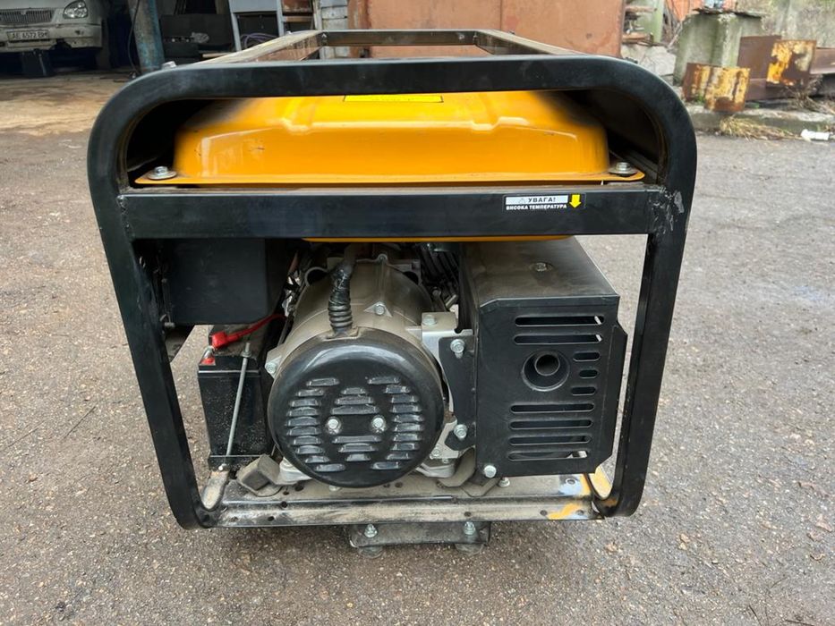 Бензиновый генератор Forte FG6500E (5,5 кВт)