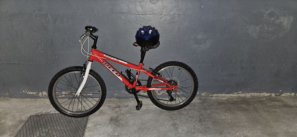 Bicicleta Weed Strong 200 usada