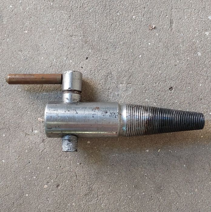 Кран для винной бочки