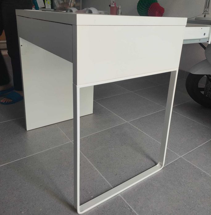 Secretaria c/ gaveta IKEA