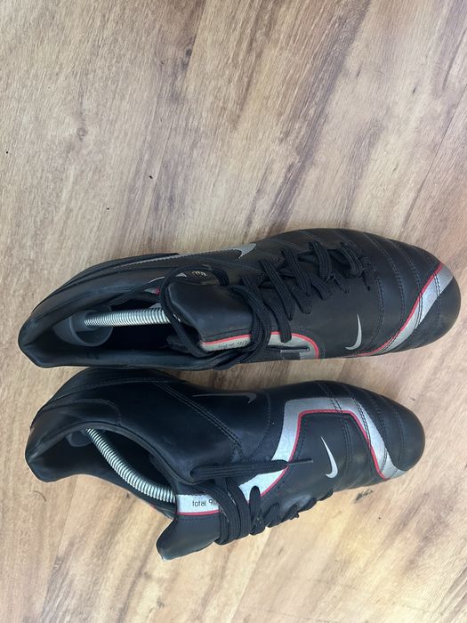 Buty pilkarskie Nike wkręty