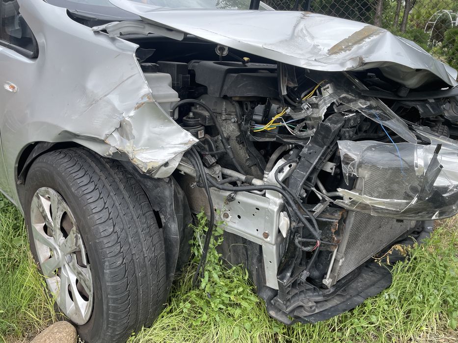 Kia Rio uszkodzona