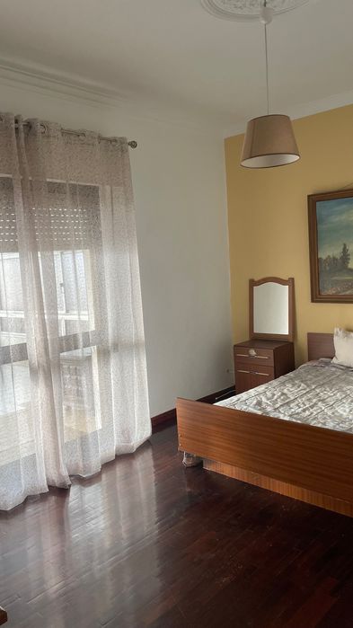 Quarto para arrendar