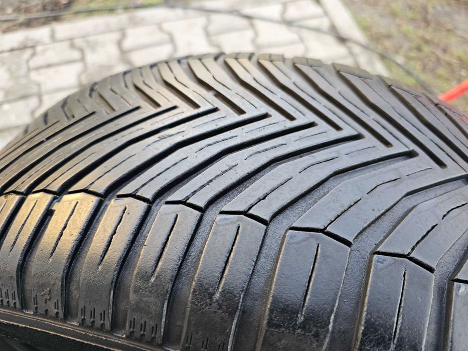 Całoroczne Michelin 225/50 R18