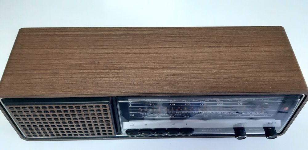 Rádio Grundig RF 420
