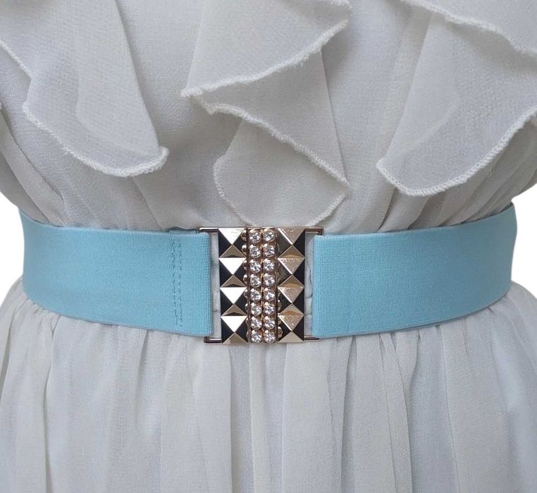 Elastyczny szeroki niebieski baby blue pasek z złotą klamrą z cyrkoniami