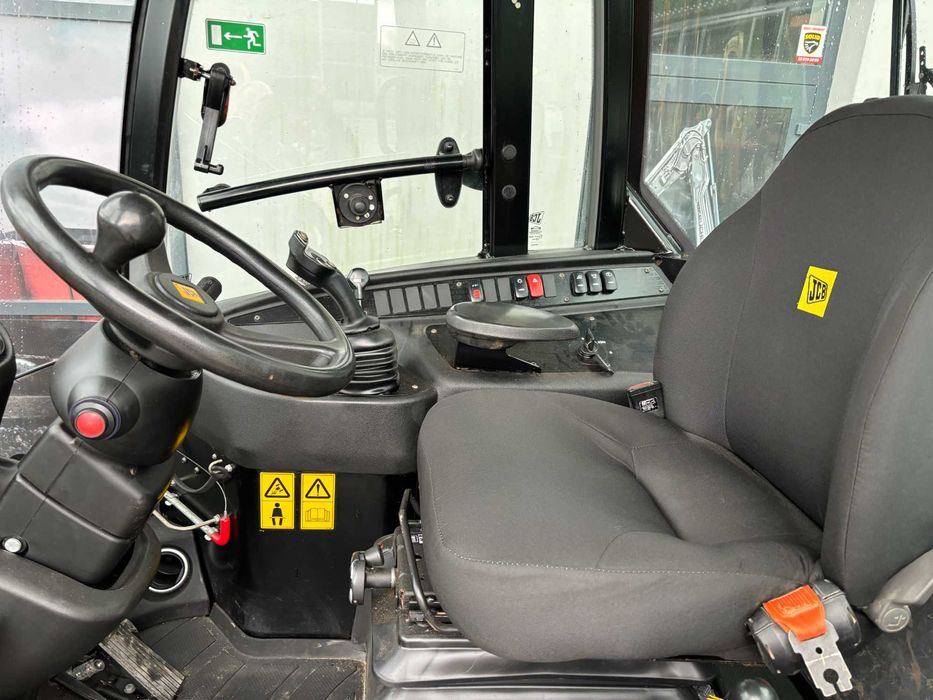 Ładowarka JCB 407 T4 z 2017r szczęka NOWE OPONY NOWA CENA.