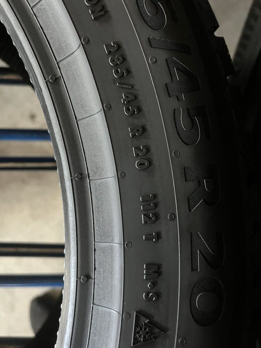 285/45/20 R20 Continental VikingContact 7 4шт нові зима